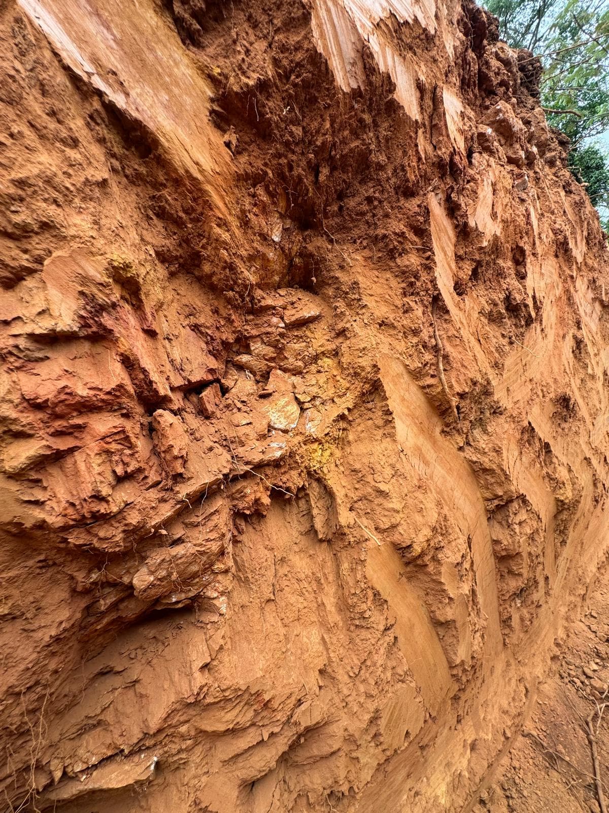 Los Clavillos, Santa Cruz — Drill rod assembly.