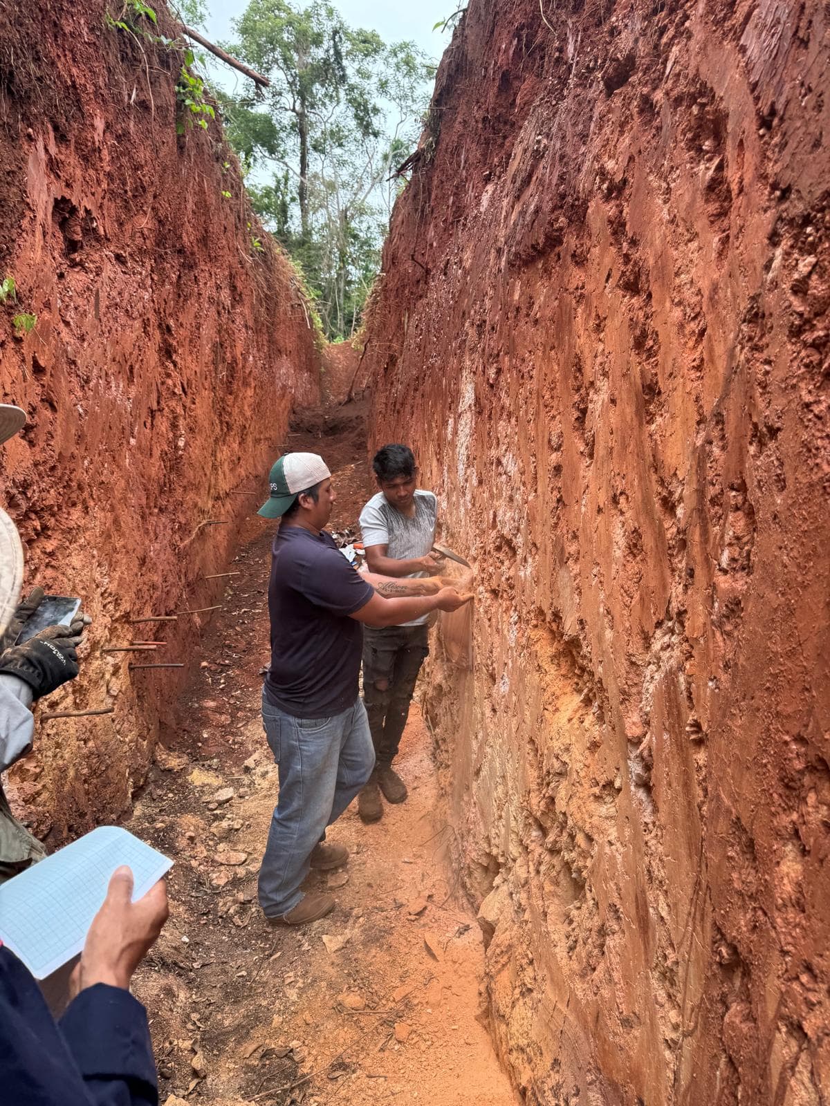 Cerrito XXII, Concepción — Field team during mapping campaign.
